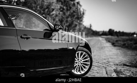 BMW 3 Series E92 Full HD Fond d'écran 4K UHD Monaco Blue M Sport Package Banque D'Images