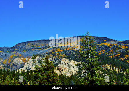 USA, Utah, Boulder, Escalante, Box-Death sauvage creux, Vistas de Creek-Hell Pin's routes Backbone Banque D'Images