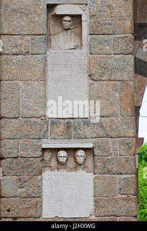 L'Italie, Lombardie, Milan, Via Alessandro Manzoni Rue, Archi di Porta Nuova, portes de l'enceinte médiévale autour de Milan Banque D'Images