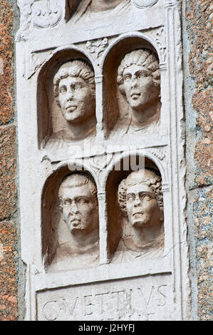 L'Italie, Lombardie, Milan, Via Alessandro Manzoni Rue, Archi di Porta Nuova, portes de l'enceinte médiévale autour de Milan Banque D'Images