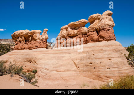 Explorer le jardin, Devils dans les cheminées de Grand Staircase-Escalante National Monument, Utah, USA. (MR) Banque D'Images