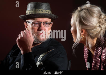 Moscou, Russie. Apr 27, 2017. Lors de la première 'gardiens de la Galaxie Vol. 2' film au cinéma Oktyabr 11 KARO acteur Michael Rooker, Pom Klementieff et l'actrice française ( à partir de la L-R). Banque D'Images