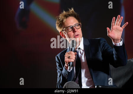 Moscou, Russie. 27th avril 2017. Au premier film "Guardians of the Galaxy vol. 2" au cinéma KARO 11 Oktyabr sur scène le réalisateur américain James Gunn. Banque D'Images