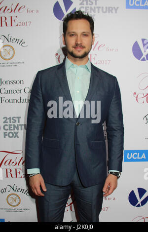 Los Angeles, USA. Apr 28, 2017. Matt McGorry 04/28/2017 La 22e 'goût d'une guérison' qui s'est tenue à l'hôtel Beverly Wilshire Hotel de Beverly Hills, CA Photo : Cronos/Hollywood News Crédit : Cronos/Alamy Live News Banque D'Images