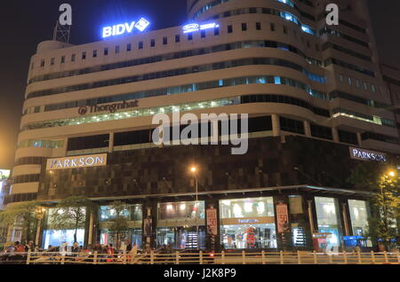 Parkson department store à Hanoï au Vietnam. Parkson est un luxueux centre commercial. Banque D'Images