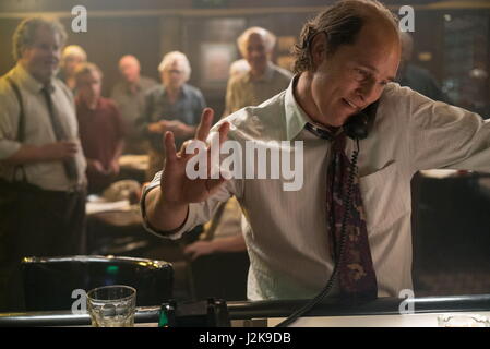 DATE DE SORTIE : Janvier 27, 2017 Title : Or STUDIO : Black Bear Images Réalisateur : Stephen Gaghan PLOT : une paire improbable à la Jungle indonésienne de risque à la recherche de l'or avec : EDGAR RAMIREZ comme Michael Acosta. (Crédit Image : © Black Bear Images/Photos) Banque D'Images