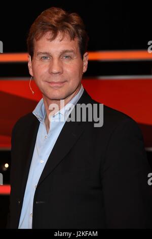 La télévision allemande ARD quiz show 'Paarduell' Avec : Thomas Heinze Où : Koeln, Allemagne Quand : 28 Mars 2017 Banque D'Images