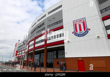 Vue générale du stade avant le match à la Premier League stade bet365, Stoke. Banque D'Images