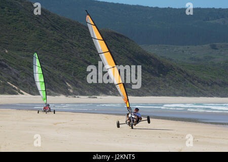 Sand yacht racing Buffels Bay Beach Garden Route en Afrique du Sud Banque D'Images