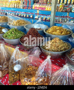 Chips de fruits et légumes séchés en Thaïlande. Banque D'Images