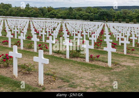 Des croix à Première Guerre mondiale Un Memorial Cemetery à Verdun, France Banque D'Images