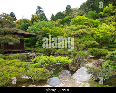 Jardin japonais typique à Kyoto Banque D'Images