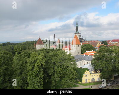 Voir à partir de la plate-forme d'observation Kohtuotsa à Tallin, Estonie Banque D'Images