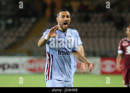 Turin, Italie. Apr 29, 2017. Fabio Quagliarella (Sampdoria) au cours de la serie d'un match de football entre Torino FC et la Sampdoria au stade olympique Grande Torino le 29 avril 2017 à Turin, Italie. Credit : Massimiliano Ferraro/Alamy Live News Banque D'Images