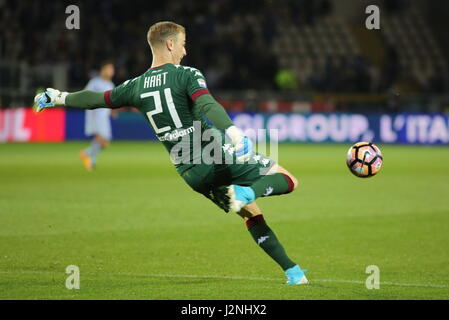 Turin, Italie. Apr 29, 2017. Joe Hart (Torino FC) au cours de la série d'un match de football entre Torino FC et la Sampdoria au stade olympique Grande Torino le 29 avril 2017 à Turin, Italie. Credit : Massimiliano Ferraro/Alamy Live News Banque D'Images