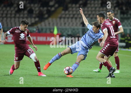 Turin, Italie. Apr 29, 2017. La série d'un match de football entre Torino FC et la Sampdoria au stade olympique Grande Torino le 29 avril 2017 à Turin, Italie. Credit : Massimiliano Ferraro/Alamy Live News Banque D'Images