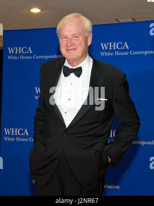 Washington, Us. Apr 29, 2017. 'Hôte' Hardball MSNBC Chris Matthews arrive pour la Maison Blanche 2017 Dîner annuel de l'Association des correspondants à l'hôtel Hilton de Washington le Samedi, Avril 29, 2017. Credit : Ron Sachs/CNP - PAS DE SERVICE DE FIL- Photo : Ron Sachs/consolidé/dpa/Alamy Live News Banque D'Images