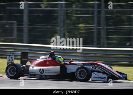 Monza, Italie. Apr 29, 2017. 25 Mick Schumacher (DEU, Prema Powerteam FR, Dallara F317 - Mercedes-Benz), FIA Formula 3 European Championship, ronde 2, Monza (ITA), 28. - 30. Avril 2017 | Conditions de crédit dans le monde entier : dpa/Alamy Live News Banque D'Images