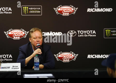 Richmond, Virginia, USA. Apr 30, 2017. 30 avril 2017 - Richmond, Virginie, USA : Brian France, Président-directeur général de la NASCAR parle avec les médias avant la propriétaires Toyota 400 au Richmond International Speedway à Richmond, en Virginie. Crédit : Chris Owens Asp Inc/ASP/ZUMA/Alamy Fil Live News Banque D'Images