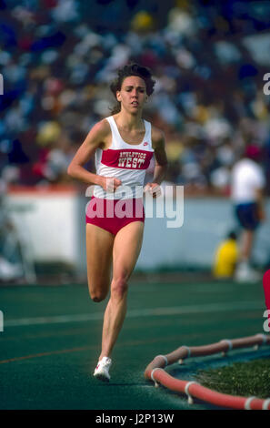 Mary Decker concurrentes dans le USA 1982 Recevez le /Track and Field Championships Banque D'Images