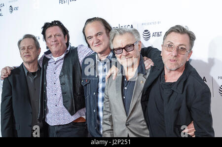 New York, États-Unis. Apr 28, 2017. Directeur et cast assister à 25 ans de dépistage rétrospectif réservoir Dogs en 2017 Tribeca Film Festival at Beacon Theatre, Manhattan Crédit : Sam Aronov/Pacific Press/Alamy Live News Banque D'Images