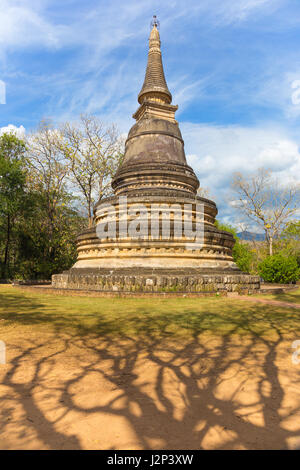 L'ancienne pagode à Wat Umong, Chiang Mai, Thaïlande Banque D'Images