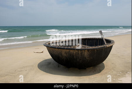 Bateaux de pêche Coracle Banque D'Images