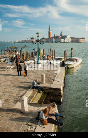 Après-midi à San Marco de Venise, San Giorgio Maggiore, au loin. Banque D'Images