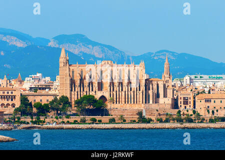 Cathédrale de Santa Maria de Palma (La Seu) à Palma de Majorque, l'île de Majorque. Iles Baléares, Espagne, Europe. Banque D'Images