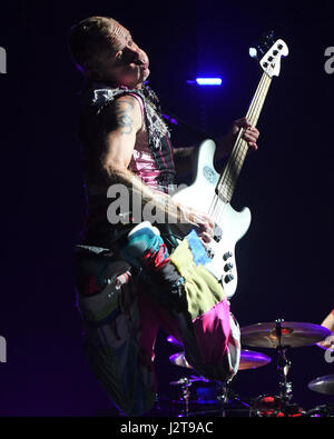 Miami, FL, USA. Apr 29, 2017. Brocante de la Red Hot Chili Peppers fonctionne à l'AmericanAirlines Arena le 29 avril 2017 à Miami en Floride. Credit : Mpi04/media/Alamy Punch Live News Banque D'Images