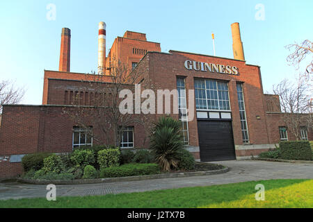 Power House Building, Brasserie Guinness, St James' Gate, Dublin, Irlande, architecte F.R.M. Woodhouse, 1948 Banque D'Images