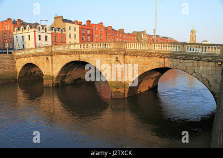 Pont Rivière Liffey adoucit, ville de Dublin, Irlande, République d'Irlande construit Années 1760 Banque D'Images