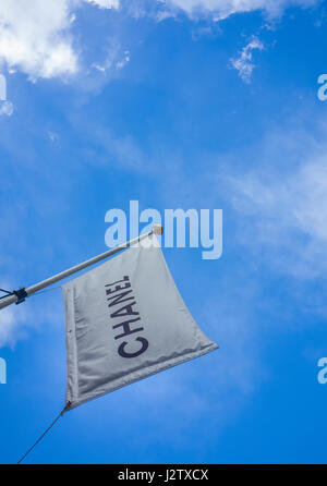 Un pavillon Chanel dans Bond Street, Londres Banque D'Images