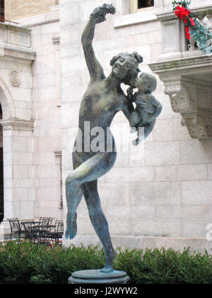 Bacchante et infantile Faun (copie) par William Frederick MacMonnies, Boston Public Library Banque D'Images