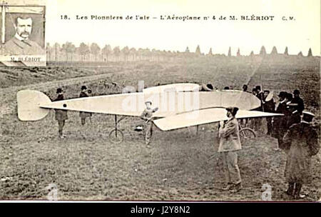 Le Blériot VII était un avion monoplan français conçu et construit par Louis BlÃ©Riot au début des années 1900, remarquable pour son rôle dans l'avancement de la technologie aéronautique et sa contribution au développement de la conception des avions à cette époque. Banque D'Images