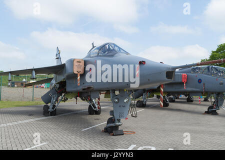 SEPECAT Jaguar un faible niveau de combat grève fighter bomber une joint-venture anglo-français introduit en 1973 Banque D'Images