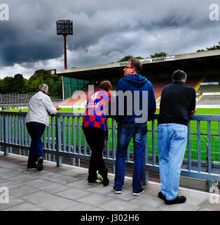 Jour de match à Krefeld's Grotenburg Stadium Banque D'Images