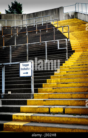 Jour de match à Krefeld's Grotenburg Stadium Banque D'Images