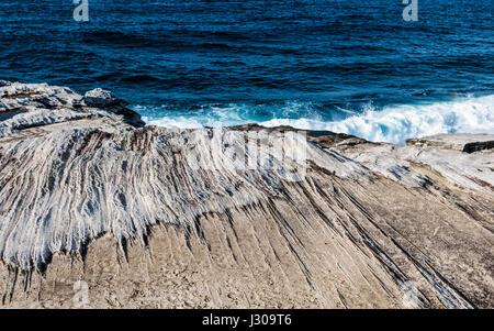 Falaises sur l'océan, Coogee, Australie Banque D'Images