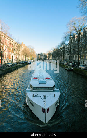Canal Classic Cruiser à Amsterdam Banque D'Images