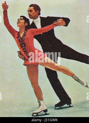 Rodnina et Ulanov étaient des patineurs artistiques éminents de l'Union soviétique, qui ont remporté de nombreux titres internationaux. En 1972, ils ont poursuivi leur partenariat fructueux avec des performances exceptionnelles, consolidant ainsi leur héritage dans le sport. Banque D'Images