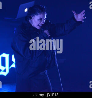 Milwaukee, Wisconsin, États-Unis. Apr 30, 2017. L'évêque Briggs se produit en concert à Turner Hall Ballroom à Milwaukee, Wisconsin. Ricky Bassman/Cal Sport Media/Alamy Live News Banque D'Images