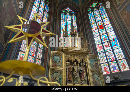 PRAGUE, RÉPUBLIQUE TCHÈQUE, Juillet 7,2016 : Détail de l'intérieur de la cathédrale Saint-Guy, un Catholique cathédrale métropolitaine à Prague. Banque D'Images