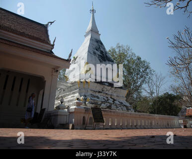 Wat Phra That Song Si Rak est l'architecture de temple dans le style Chang Lan pour personnes visitent et priant Chedi et Bouddha à Dan Sai le 22 février, 2017 Banque D'Images