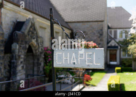 Panneau de la chapelle à l'extérieur de la chapelle de l'église Ryerson United Church (Pacific Spirit United Church) à Kerrisdale, Vancouver, Colombie-Britannique, Canada Banque D'Images