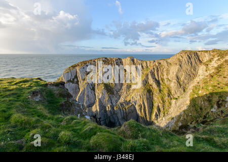 Côte sauvage de point de Bull dans le Nord du Devon, England, UK Banque D'Images