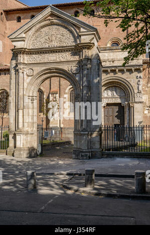 Basilique de San Saturnino, Saint Sernin, église romane dans la ville de Toulouse, France, Europe. Banque D'Images