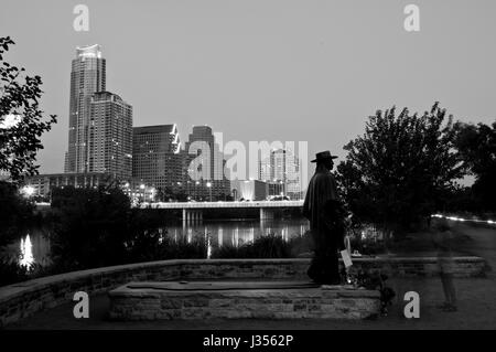 Stevie Ray Vaughn Memorial et Austin Skyline, 2010 Banque D'Images