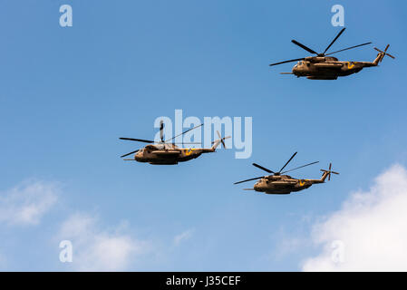 Tel Aviv, Israël. 2 mai, 2017. Bourget sur Yom Ha'atsmaout - jour de l'indépendance - 2 mai 2017, Tel Aviv, Israel Crédit : Michael Jacobs/Alamy Live News Banque D'Images