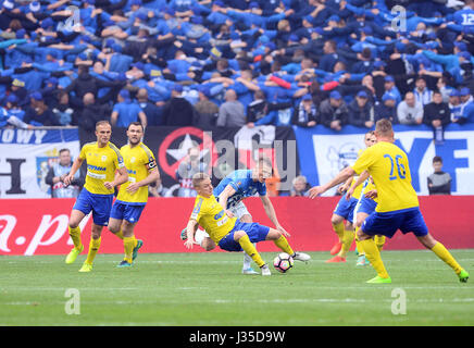 Varsovie, Pologne. 2 mai, 2017. Polissage Final Cup 2017 : Match Arka Gdynia - Lech Poznan 2:1 Crédit : LenorKi/Alamy Live News Banque D'Images